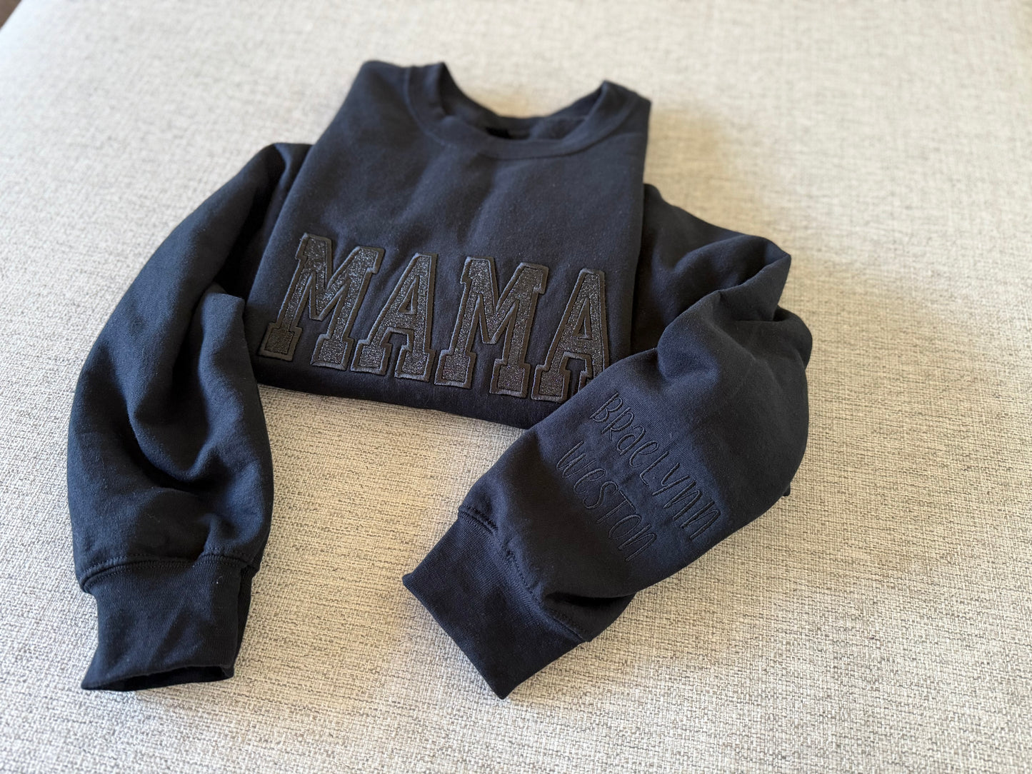 MAMA Crewneck